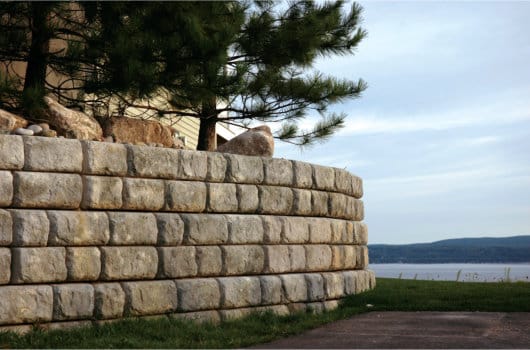 landsaping retaining wall